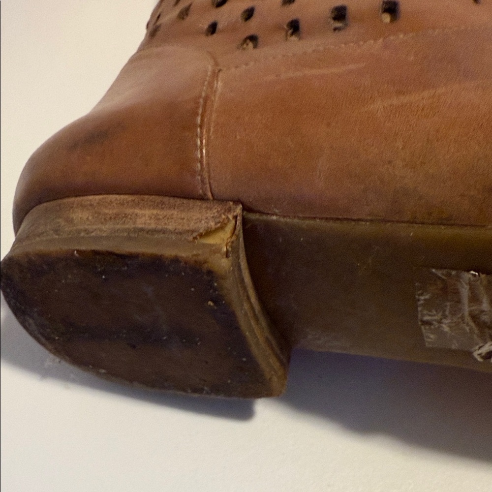 Banana Republic tan tall knee-high leather boots 7 - Picture 13 of 16